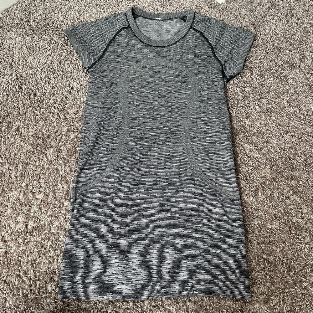 RARE Lululemon Swiftly Tech 2.0